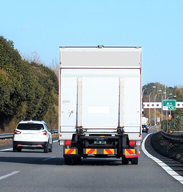 運送会社のチャーター便